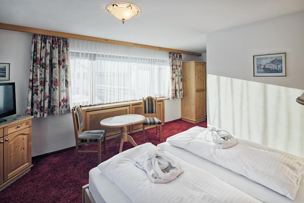 Hotel & Chalet Bellevue Лех-ам-Арльберг Номер фото